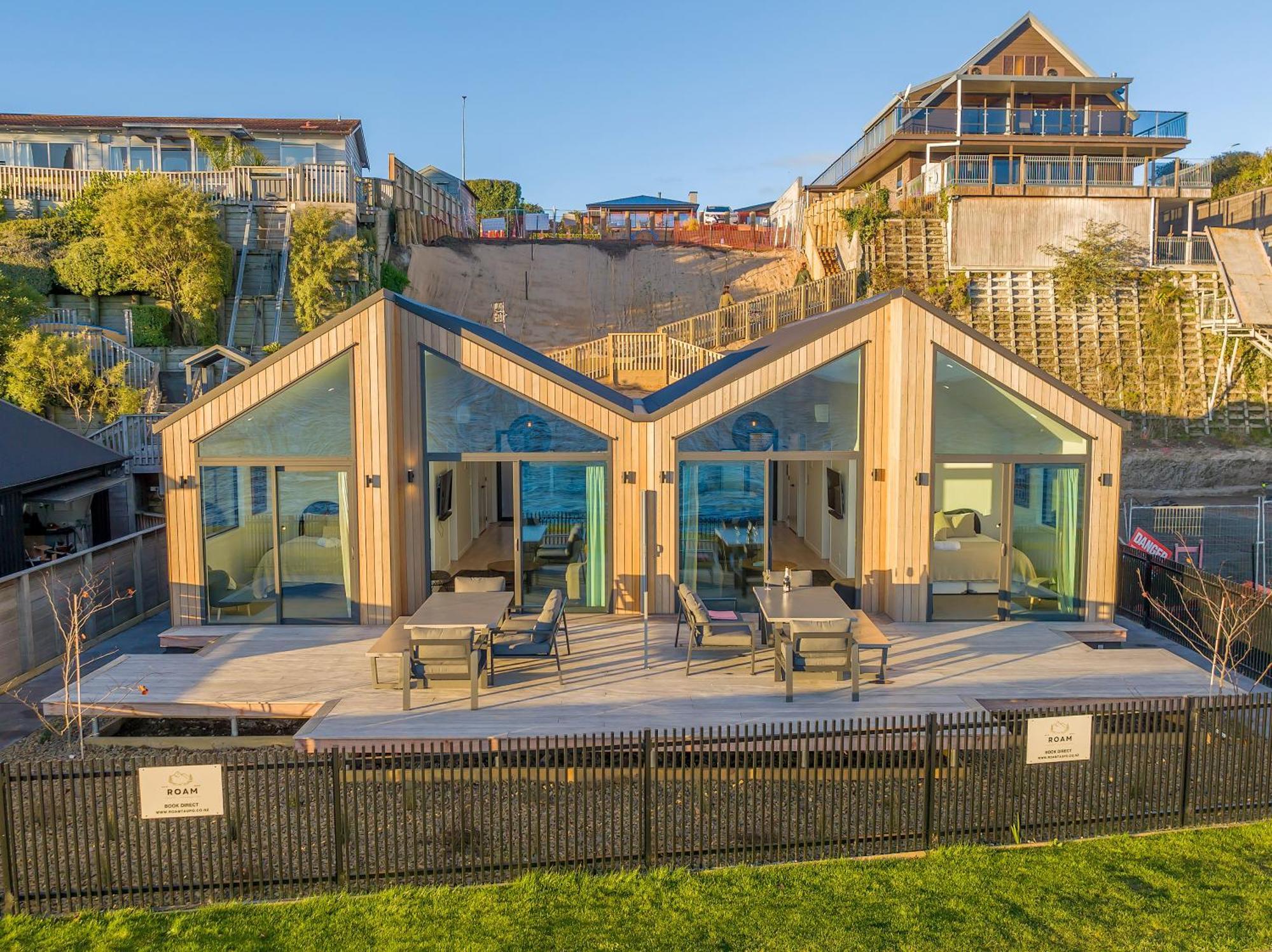 Brand New Lake Front Homes Spa Pool Taupomeer Buitenkant foto